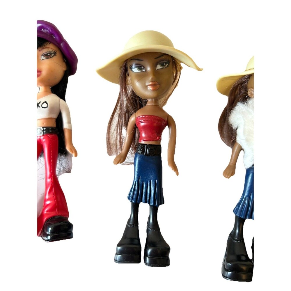 BRATZ McDonald's LOT of 4 Happy Meal Dolls Figures Toys - Picture 6 of 7